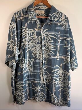Island Republic Blue Short-Sleeve Bamboo Print Camp Shirt 100 % Silk